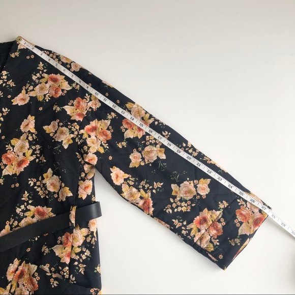 Zara Women’s Oversized Black Floral Kimono Jacket - Picture 14 of 16